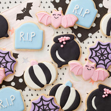 Load image into Gallery viewer, 7PC HALLOWEEN CUTTER SET