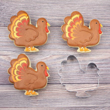 Load image into Gallery viewer, 4" TURKEY COOKIE CUTTER